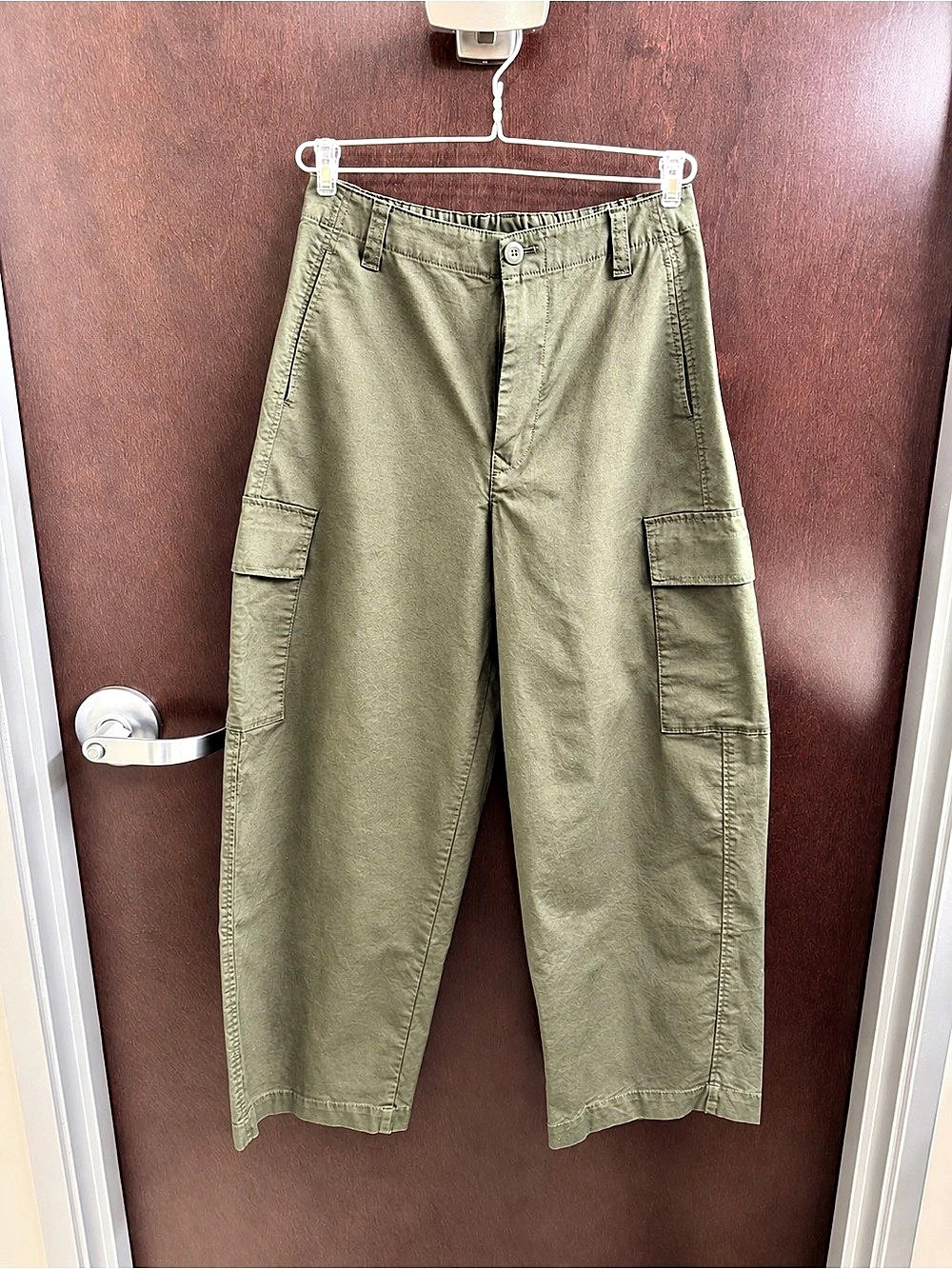 UNIQLO Utility Cargo Pants Cargo Pants Green Size Small